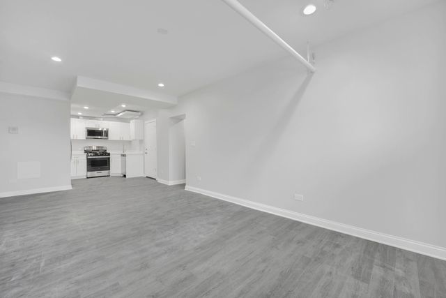 4454 W Parker Avenue G, Chicago, IL 60639