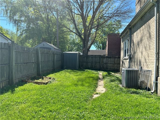 716 walnut Street, Madison, IN 47250