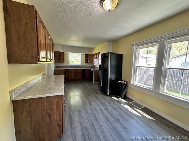 716 walnut Street, Madison, IN 47250
