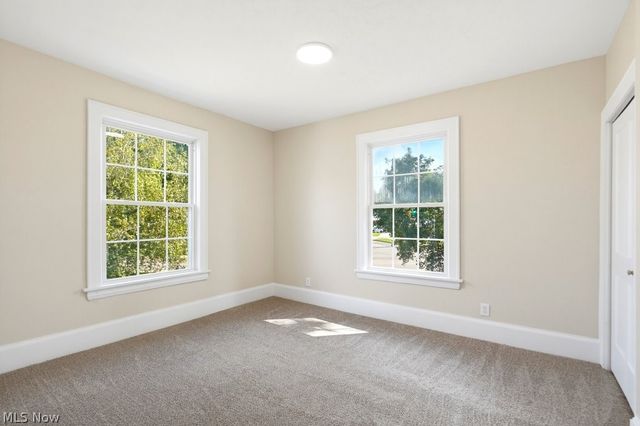 1395 W Market Street, Akron, OH 44313
