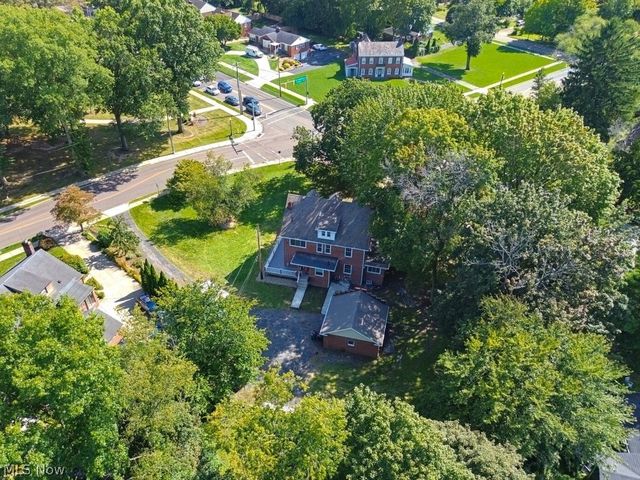 1395 W Market Street, Akron, OH 44313