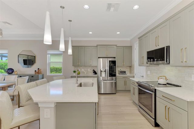 23762 WAVERLY CIRCLE, Venice, FL 34293