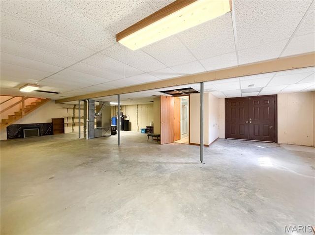 2560 Highway N, Pacific, MO 63069