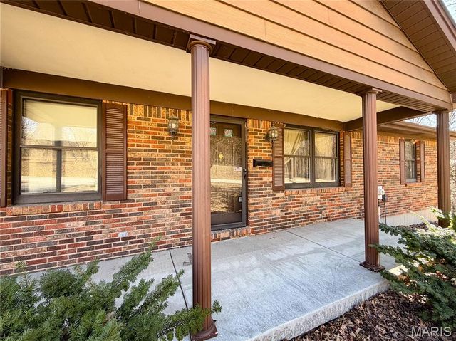 2560 Highway N, Pacific, MO 63069