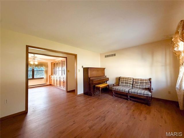 2560 Highway N, Pacific, MO 63069