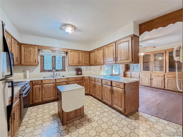 2560 Highway N, Pacific, MO 63069