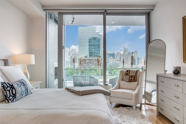 3130 N Harwood Street 707, Dallas, TX 75201