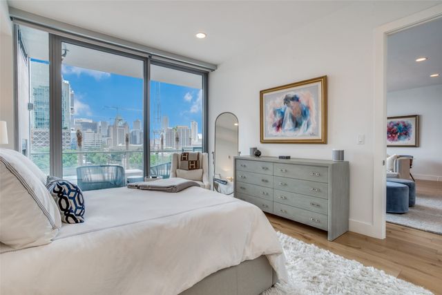 3130 N Harwood Street 707, Dallas, TX 75201