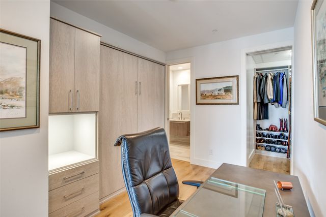 3130 N Harwood Street 707, Dallas, TX 75201