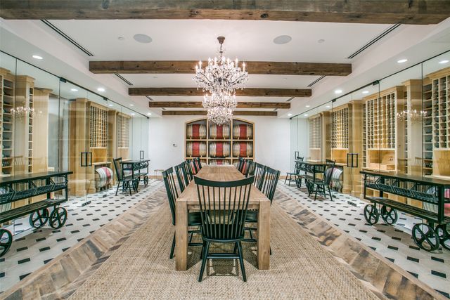 3130 N Harwood Street 707, Dallas, TX 75201