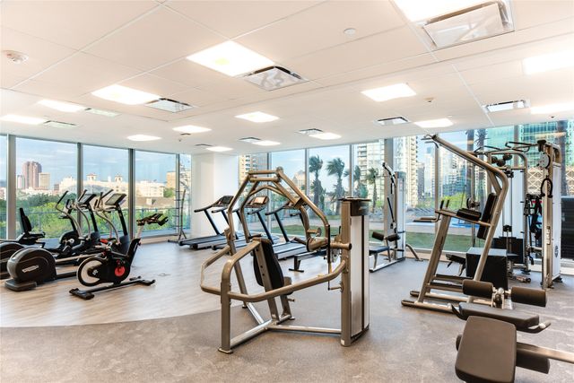 3130 N Harwood Street 707, Dallas, TX 75201