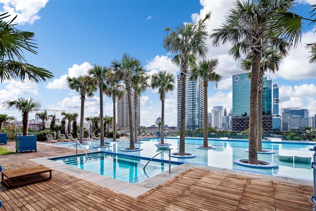 3130 N Harwood Street 707, Dallas, TX 75201