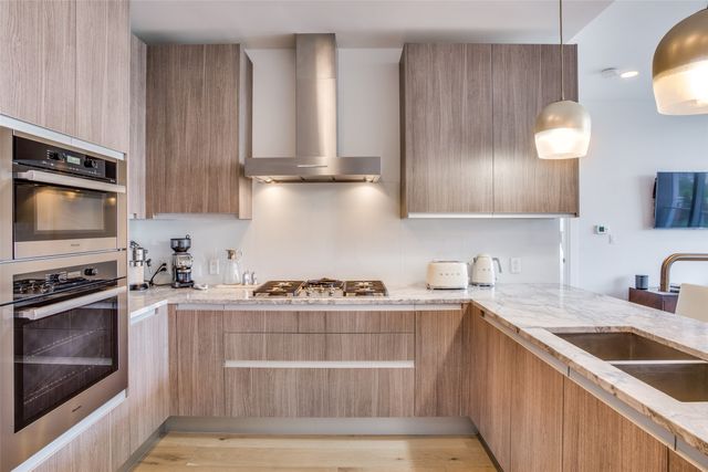 3130 N Harwood Street 707, Dallas, TX 75201