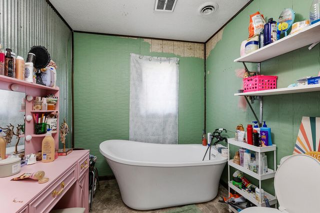 1302 Valley Avenue, Ava, MO 65608