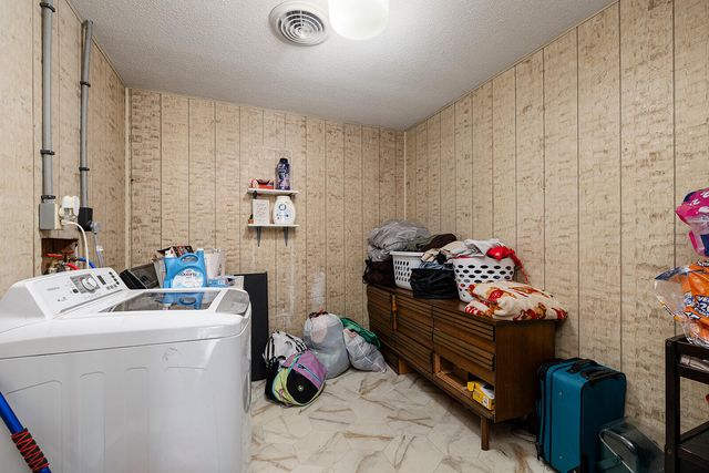 1302 Valley Avenue, Ava, MO 65608