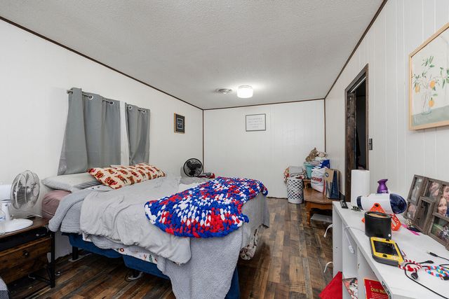 1302 Valley Avenue, Ava, MO 65608