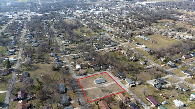 1302 Valley Avenue, Ava, MO 65608