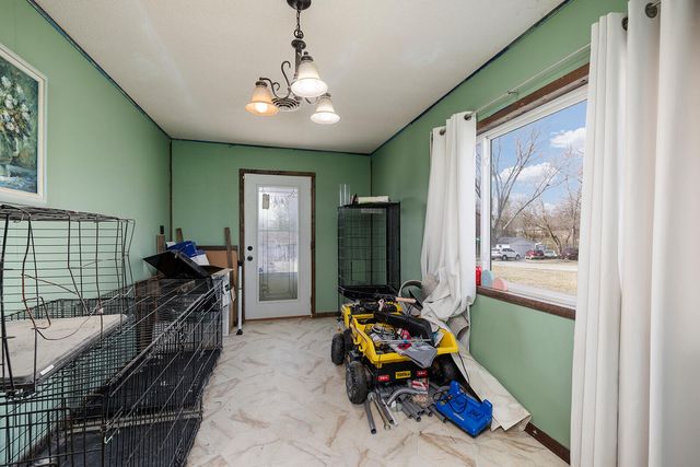 1302 Valley Avenue, Ava, MO 65608