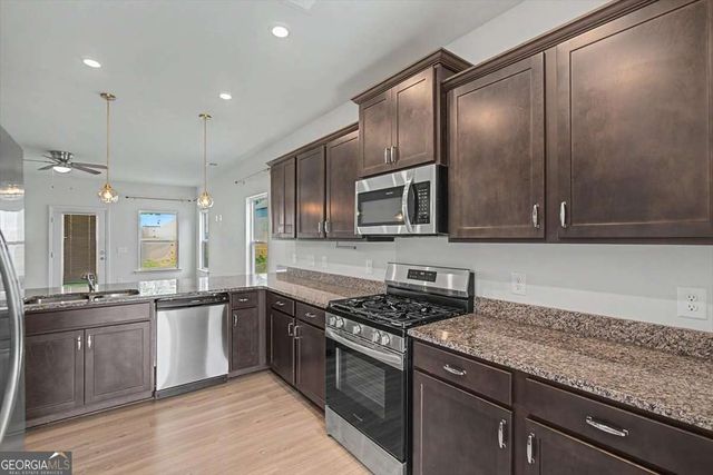 514 Denton Drive, Adairsville, GA 30103