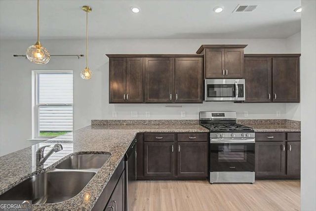514 Denton Drive, Adairsville, GA 30103