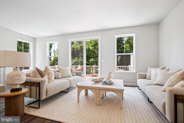 9749 GAELIC PL PL, Waldorf, MD 20601