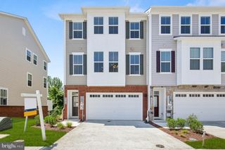 9749 GAELIC PL PL, Waldorf, MD 20601