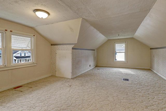 231 N NASH STREET, Hortonville, WI 54944