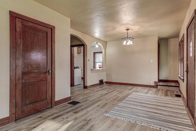 231 N NASH STREET, Hortonville, WI 54944