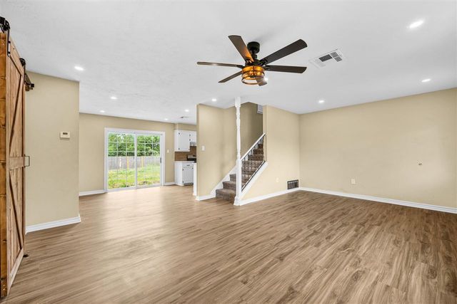 6930 SW Forest Ave, Lawton, OK 73505