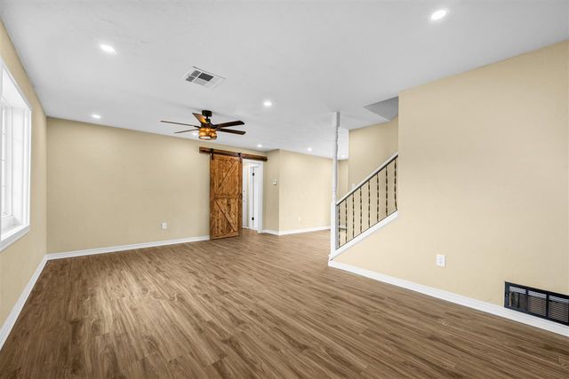 6930 SW Forest Ave, Lawton, OK 73505