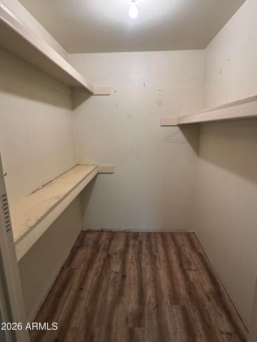 2602 E CHARLESTON Avenue, Phoenix, AZ 85032