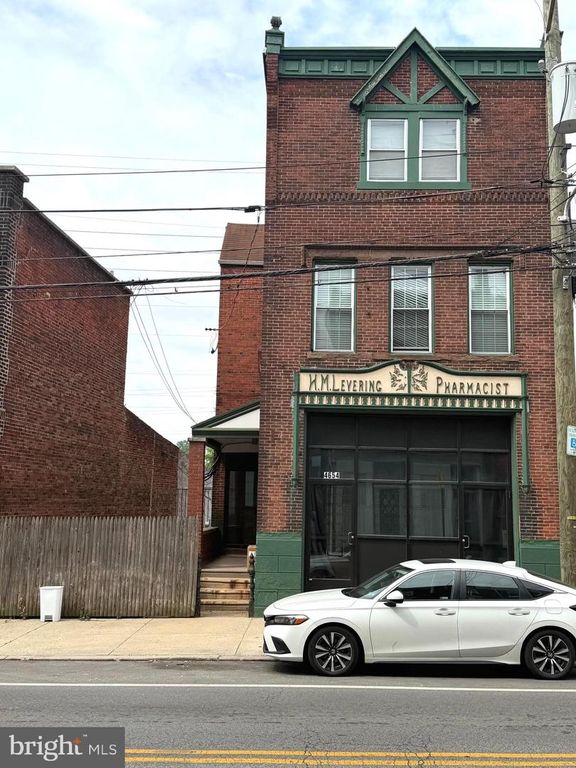 4654 UMBRIA ST, Philadelphia, PA 19127