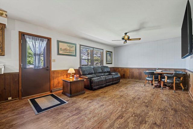 1517 Merry COURT, Port Washington, WI 53074