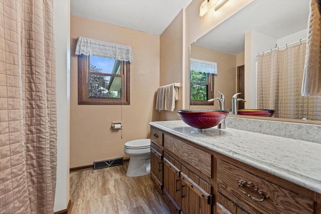 1517 Merry COURT, Port Washington, WI 53074