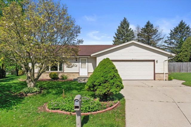 1517 Merry COURT, Port Washington, WI 53074