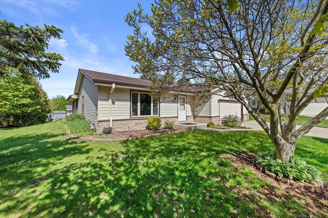 1517 Merry COURT, Port Washington, WI 53074