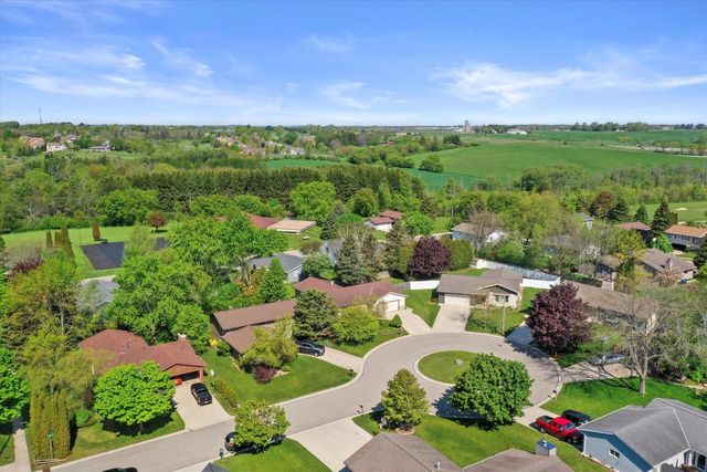 1517 Merry COURT, Port Washington, WI 53074