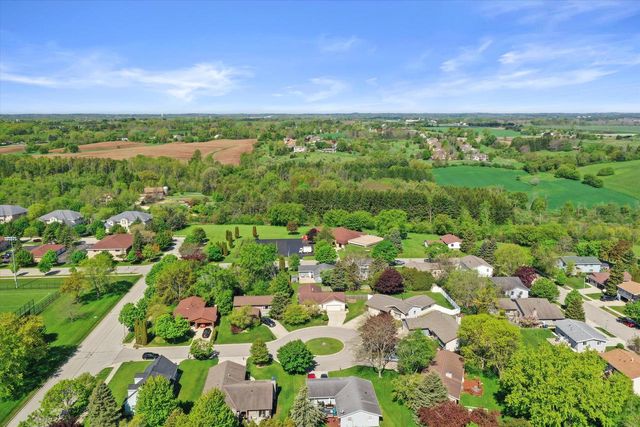 1517 Merry COURT, Port Washington, WI 53074