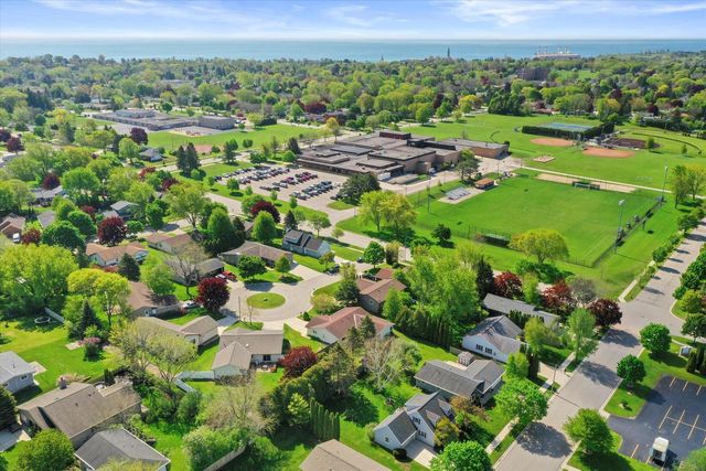 1517 Merry COURT, Port Washington, WI 53074
