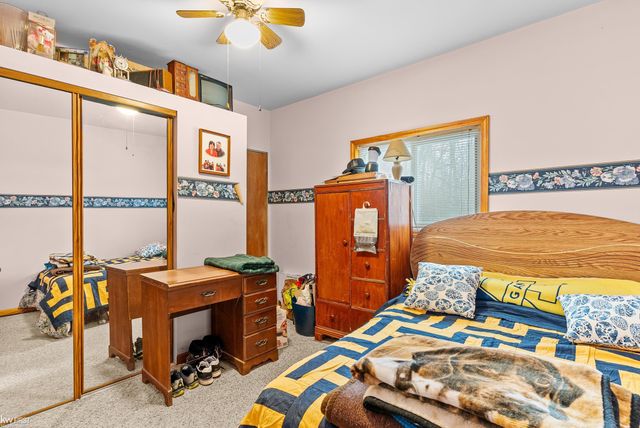 10528 Lake Shore Drive, Fenton, MI 48430