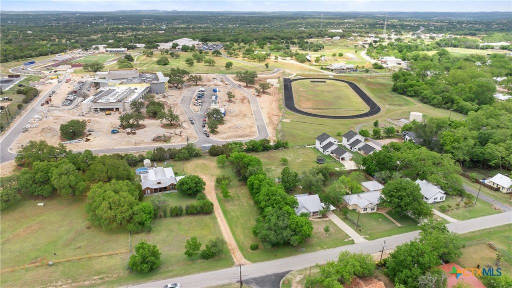 Image 10 of property listing at 306 W Pecan Drive, Johnson City, TX 78636