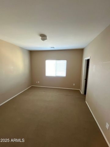 39203 N CAROLINA Avenue, San Tan Valley, AZ 85140