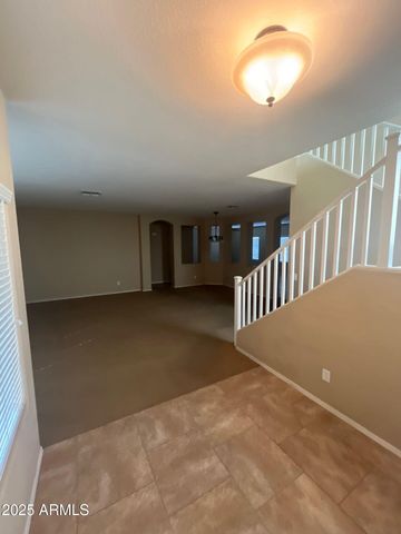 39203 N CAROLINA Avenue, San Tan Valley, AZ 85140