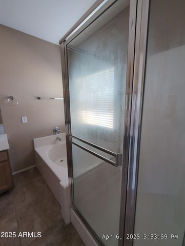 39203 N CAROLINA Avenue, San Tan Valley, AZ 85140