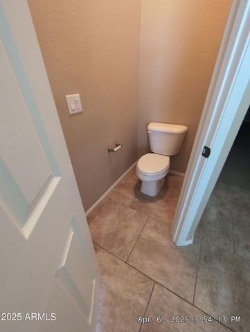 39203 N CAROLINA Avenue, San Tan Valley, AZ 85140