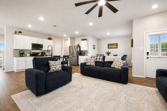 446 Orion, New Braunfels, TX 78130