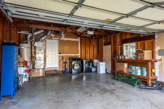 5232 Badger Rd, Santa Rosa, CA 95409
