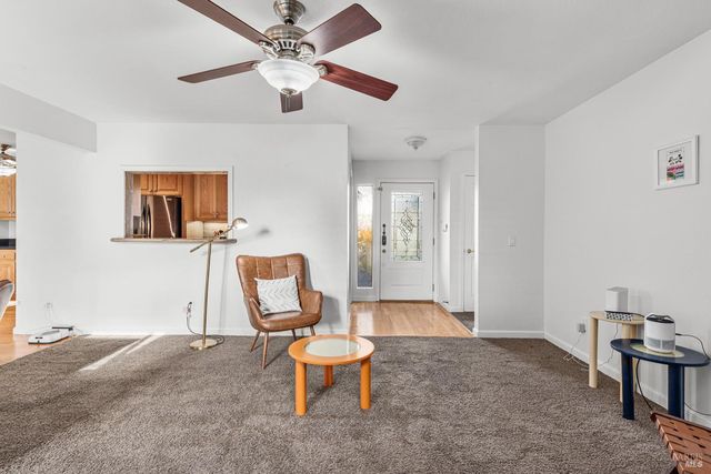 5232 Badger Rd, Santa Rosa, CA 95409