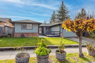 5232 Badger Rd, Santa Rosa, CA 95409