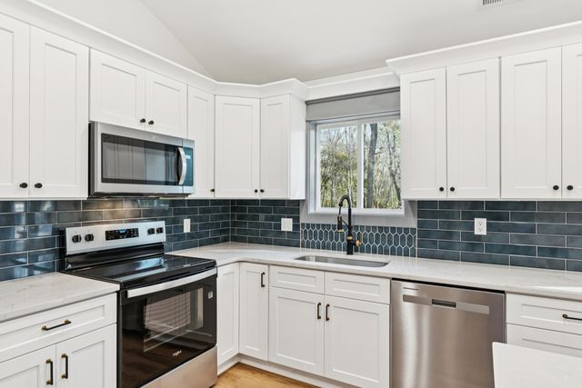 1011 Golf Course Parkway, Moncks Corner, SC 29461